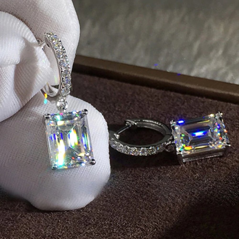 18K WHITE GOLD RADIANT DIAMOND DANGLE EARRINGS - Picture 1 of 6